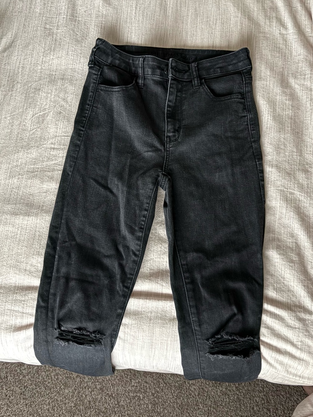 American Eagle Black Distressed Jeans 🖤